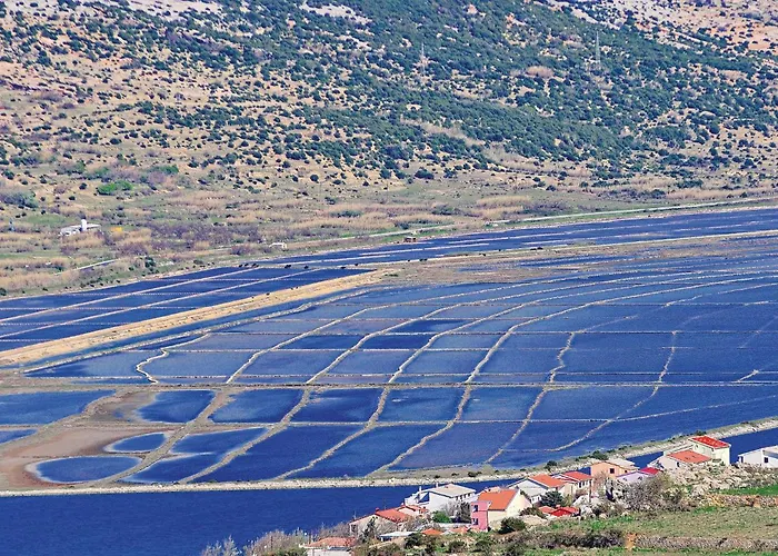2 Bedroom Beautiful In Pag Pag Town