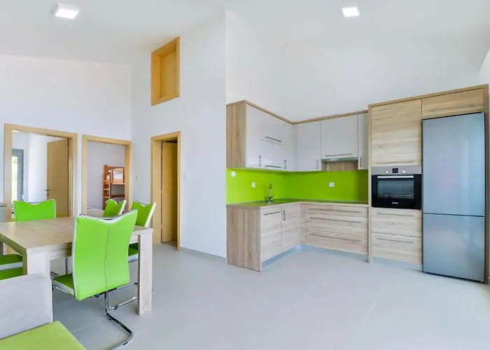 Apartmán 2 Bedroom Beautiful In Pag *